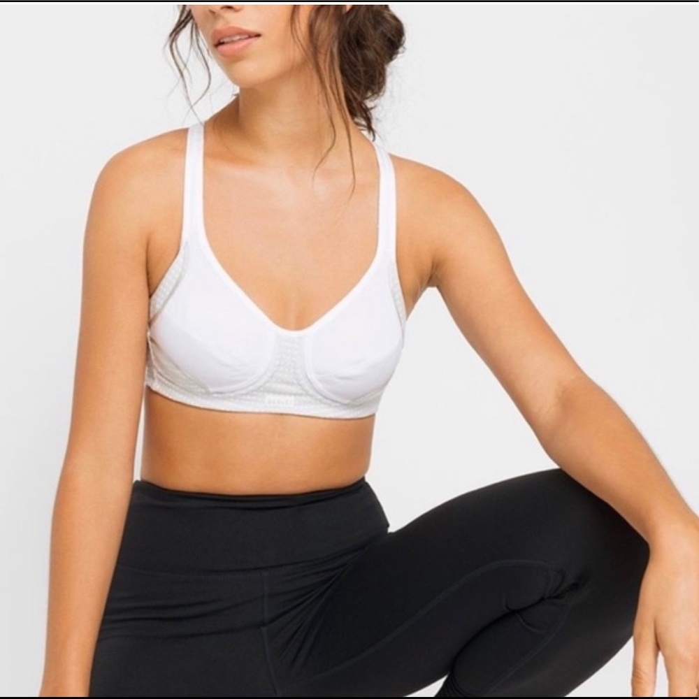 Berlei sport bra size UK 32 DD